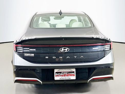 Used 2024 Hyundai Sonata SEL FWD image 6
