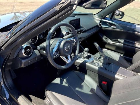 Used 2021 MAZDA MX-5 Miata Grand Touring RWD image 15