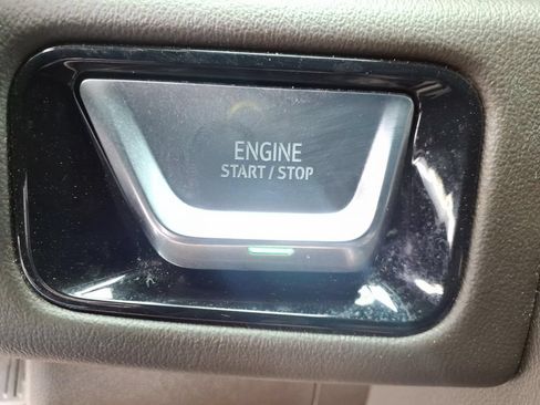 Used 2025 GMC Yukon Elevation w/ Elevation Premium Package AWD/4WD image 30
