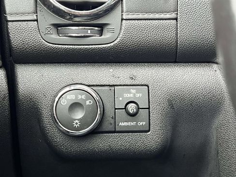 Used 2014 Buick Enclave Leather FWD image 25