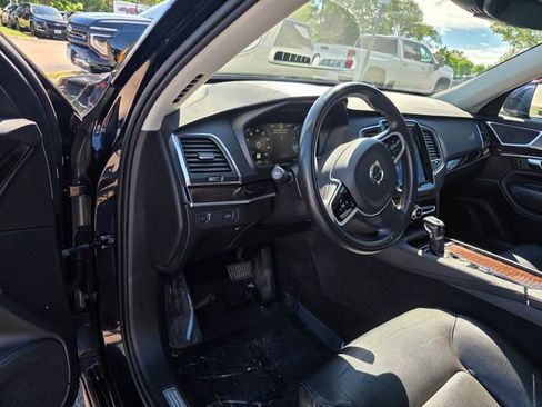 Used 2019 Volvo XC90 T6 Momentum w/ Protection Package Premier AWD/4WD image 24