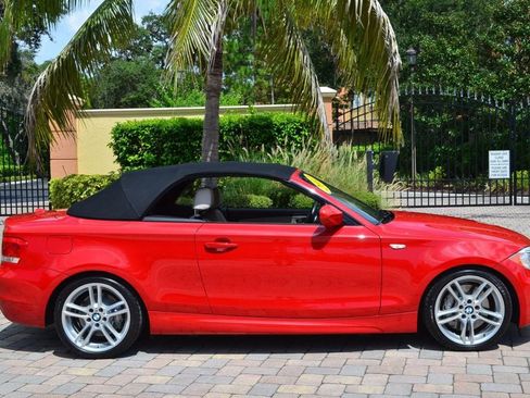 Used 2012 BMW 135i Convertible image 28