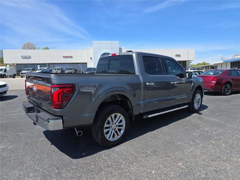 Used 2024 Ford F150 Lariat w/ FX4 Off-Road Package AWD/4WD image 3