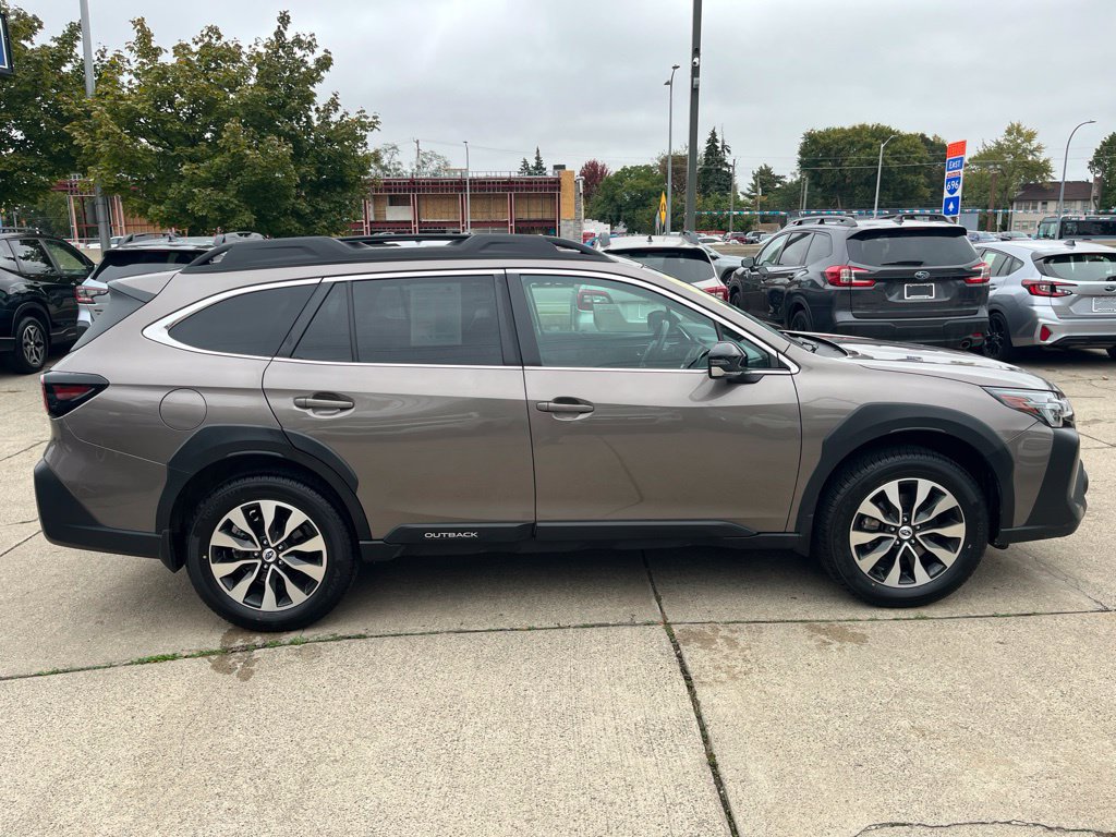 Certified 2024 Subaru Outback Limited AWD/4WD image 2