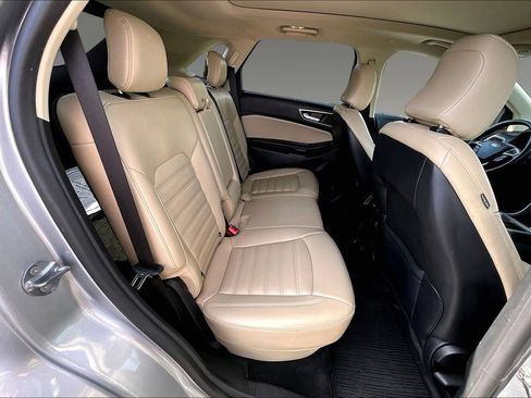 Used 2024 Ford Edge SEL w/ Convenience Package AWD/4WD image 16
