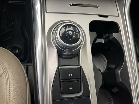 Certified 2020 Ford Explorer XLT w/ Equipment Group 202A image 26