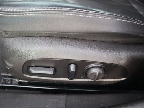 Used 2017 Buick LaCrosse Essence image 6