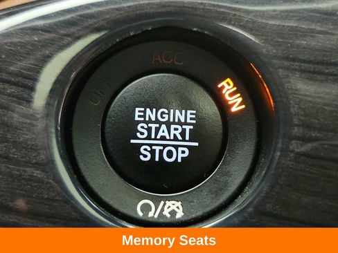 Used 2021 Jeep Grand Cherokee Overland AWD/4WD image 22