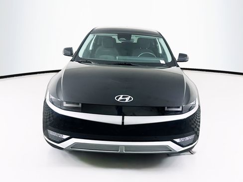 Used 2024 Hyundai Ioniq 5 SEL image 2