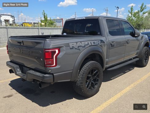 Used 2018 Ford F150 Raptor w/ Equipment Group 802A Luxury AWD/4WD image 4
