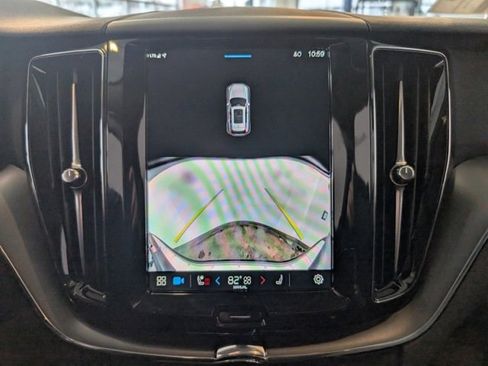 Used 2025 Volvo XC60 B5 Core w/ Protection Package Premier image 21