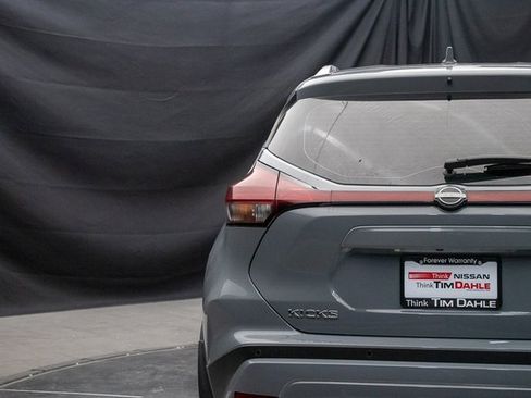 Used 2023 Nissan Kicks SV image 12