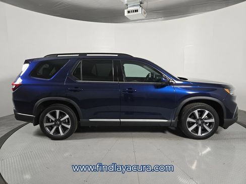 Used 2024 Honda Pilot Touring image 8