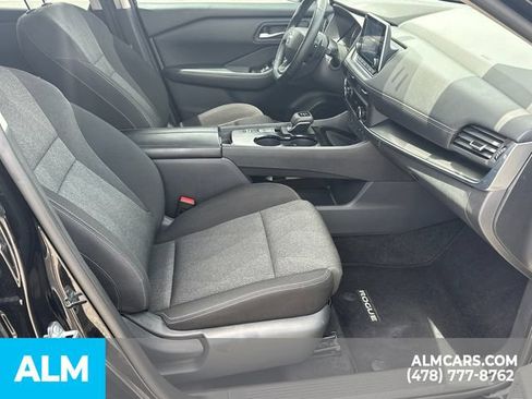 Used 2025 Nissan Rogue SV FWD image 15
