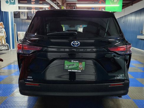 Used 2022 Toyota Sienna LE image 60