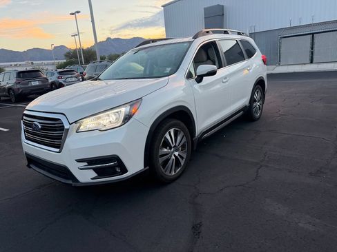 Used 2022 Subaru Ascent Limited w/ Technology Package AWD/4WD image 3