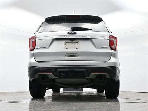 Used 2018 Ford Explorer Limited w/ Equipment Group 301A image 32