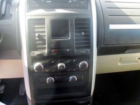 Used 2008 Dodge Grand Caravan SXT w/ Family Value Group image 11