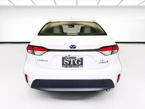 Used 2023 Toyota Corolla LE FWD image 5