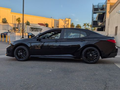 Used 2026 Toyota Camry SE image 12