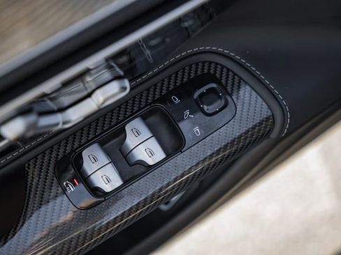Used 2022 Mercedes-Benz SL 63 AMG 4MATIC image 39