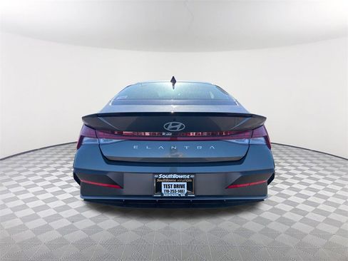 New 2026 Hyundai Elantra SEL Sport image 6