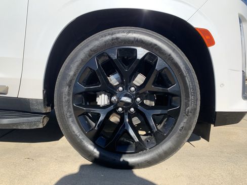 Used 2023 Cadillac Escalade Premium Luxury Platinum w/ LPO, Radiant Package image 13