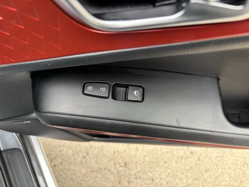 Used 2023 Kia Soul GT-Line w/ GT-Line Technology Package image 23