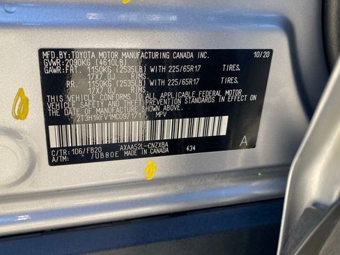 Used 2021 Toyota RAV4 LE image 21