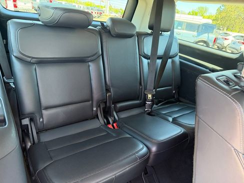 Used 2025 Ford Expedition Max Platinum AWD/4WD image 24
