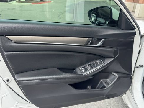 Used 2020 Honda Accord LX image 14