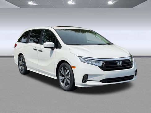 Used 2023 Honda Odyssey Touring image 7