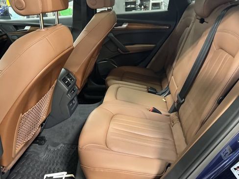 Used 2023 Audi Q5 2.0T Premium w/ Convenience Package AWD/4WD image 36