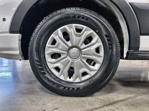 Used 2024 Ford Transit 350 XLT image 9