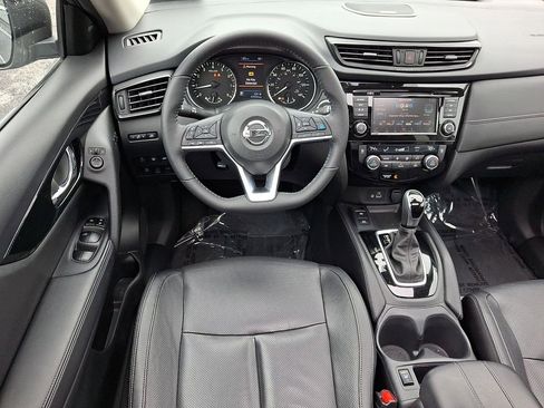 Used 2020 Nissan Rogue SL w/ Premium Package image 11