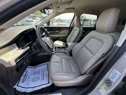 Used 2023 Lincoln Corsair AWD w/ Towing Package image 11