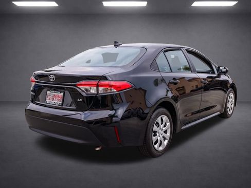 Used 2024 Toyota Corolla LE image 4