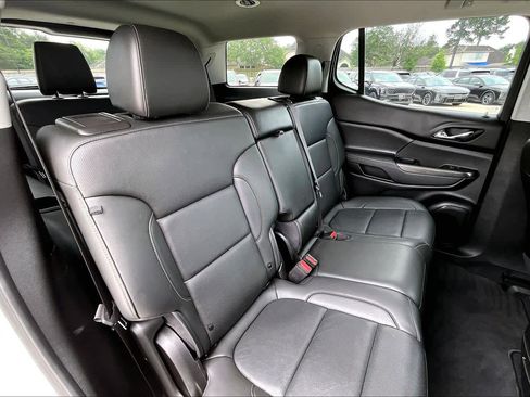 Used 2023 GMC Acadia SLT AWD/4WD image 20
