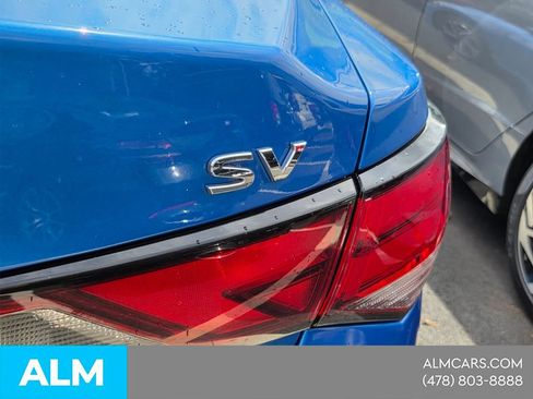 Used 2024 Nissan Sentra SV FWD image 11