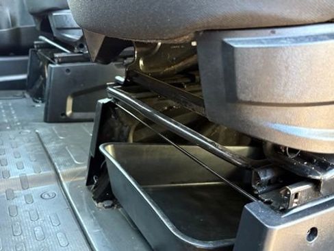 Used 2018 RAM ProMaster 2500 w/ Interior Convenience Group image 15