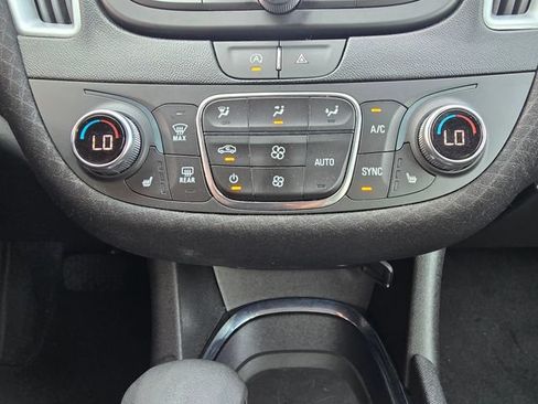 Used 2023 Chevrolet Malibu LT FWD image 23
