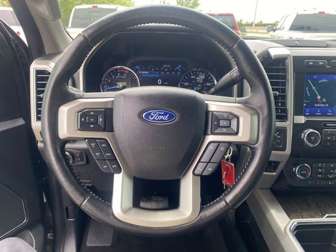 Used 2021 Ford F250 Lariat w/ Lariat Value Package AWD/4WD image 17