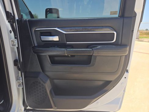Used 2024 RAM 2500 Big Horn AWD/4WD image 22
