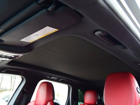 Used 2016 Porsche Cayenne image 30