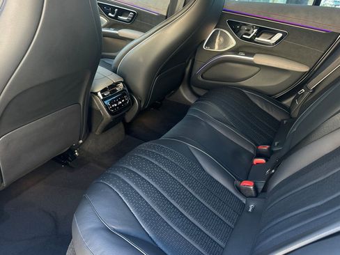Certified 2023 Mercedes-Benz EQS 580 4MATIC Sedan image 11
