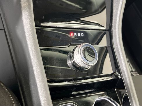 Used 2023 Jeep Grand Cherokee Laredo image 15