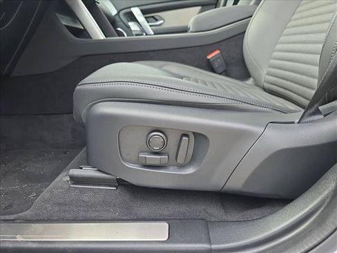 New 2026 Land Rover Discovery Sport Landmark AWD/4WD image 29