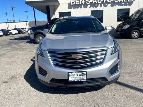 Used 2017 Cadillac XT5 Luxury image 3