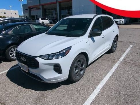 Used 2023 Ford Escape ST-Line w/ Equipment Group 301A FWD image 1