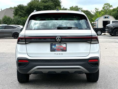 Used 2025 Volkswagen Taos S FWD image 14